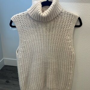 H&M sleeveless turtleneck